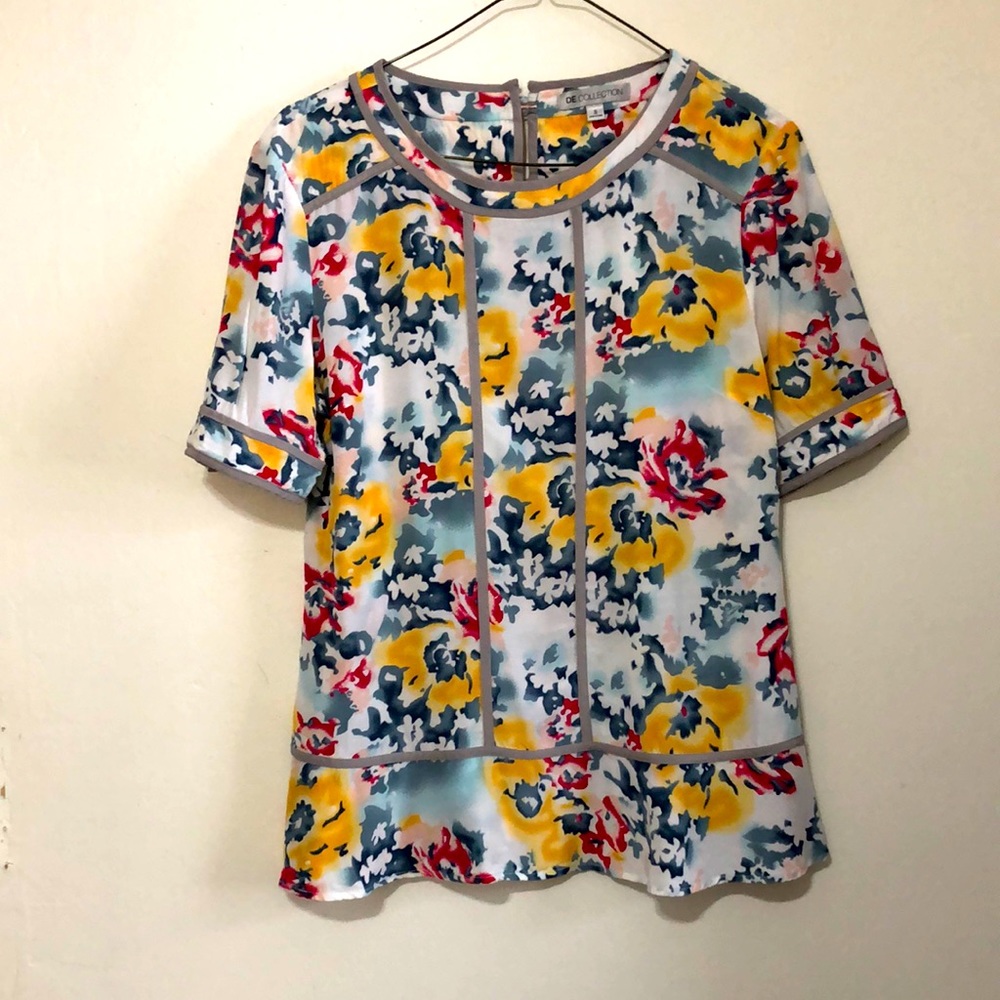 DE Collection Floral Blouse